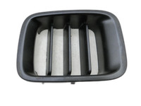 Suzuki Jimny SN 05-12 Lufteinlassgitter für Stoßstange Stoßfänger Pos.2 Z2T Suzuki Jimny SN 05-12 17.08.2007 gebraucht Vorschau 1