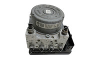 Skoda Octavia VRS III 5E 12-16 ABS Steuergerät Aggregat Hydraulikblock Skoda Octavia VRS III 5E 12-16 18.12.2014... Vorschau 1