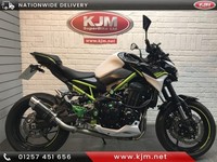 KAWASAKI Z 900 FLF, 2020/20, JUST 2282 MILES IN WHITE
