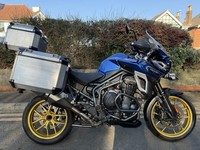 TRIUMPH EXPLORER XRX 2016