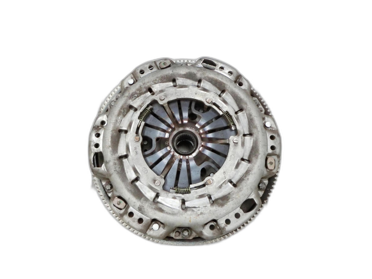 Mercedes W246 B180 14-18 CDI 1,5 80KW 607951 Zweimassenschwungrad Schwungrad  - Bild 1