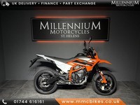 KTM 125 SMC R LEARNER LEGAL CBT SUPERMOTO MOTORCYCLE