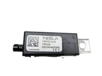 Tesla Model Y LR 20-25 Antennenverstärker Weiche Antenne FM DAB Modul Tesla Model Y LR 20-25 01.01.2023... Vorschau 1