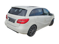 Mercedes W246 B220 11-14 Ablagefach Staufach Fach 12V 15A Steckdose Mercedes W246 B220 11-14 30.04.2013 A2466802050... Vorschau 6