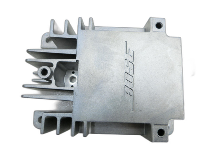 Infiniti M Q70 Y51 M35h Verstärker Endstufe für Soundsystem Pos.2 Infiniti M Q70 Y51 M35h 08.02.2012 315817-001... Bild 1