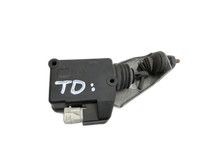 Peugeot RCZ 10-15 Tankdeckel Stellmotor Tankklappenmotor Peugeot RCZ 10-15 18.04.2011 9643826180 gebraucht Vorschau 1