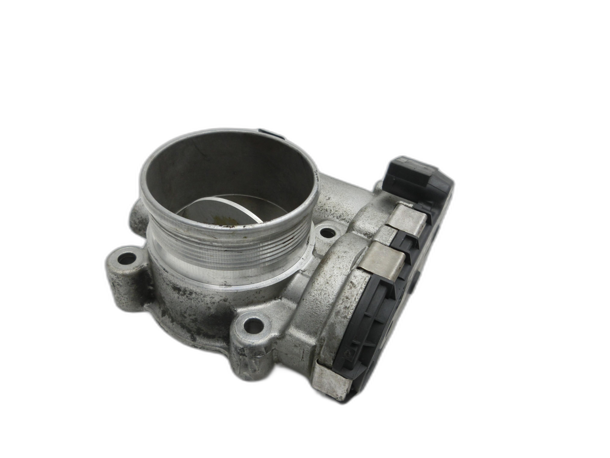 Volvo V60 D4 10-13 2,0d 120KW D5204T3 Drosselklappe Drosselklappenstutzen  - Bild 1
