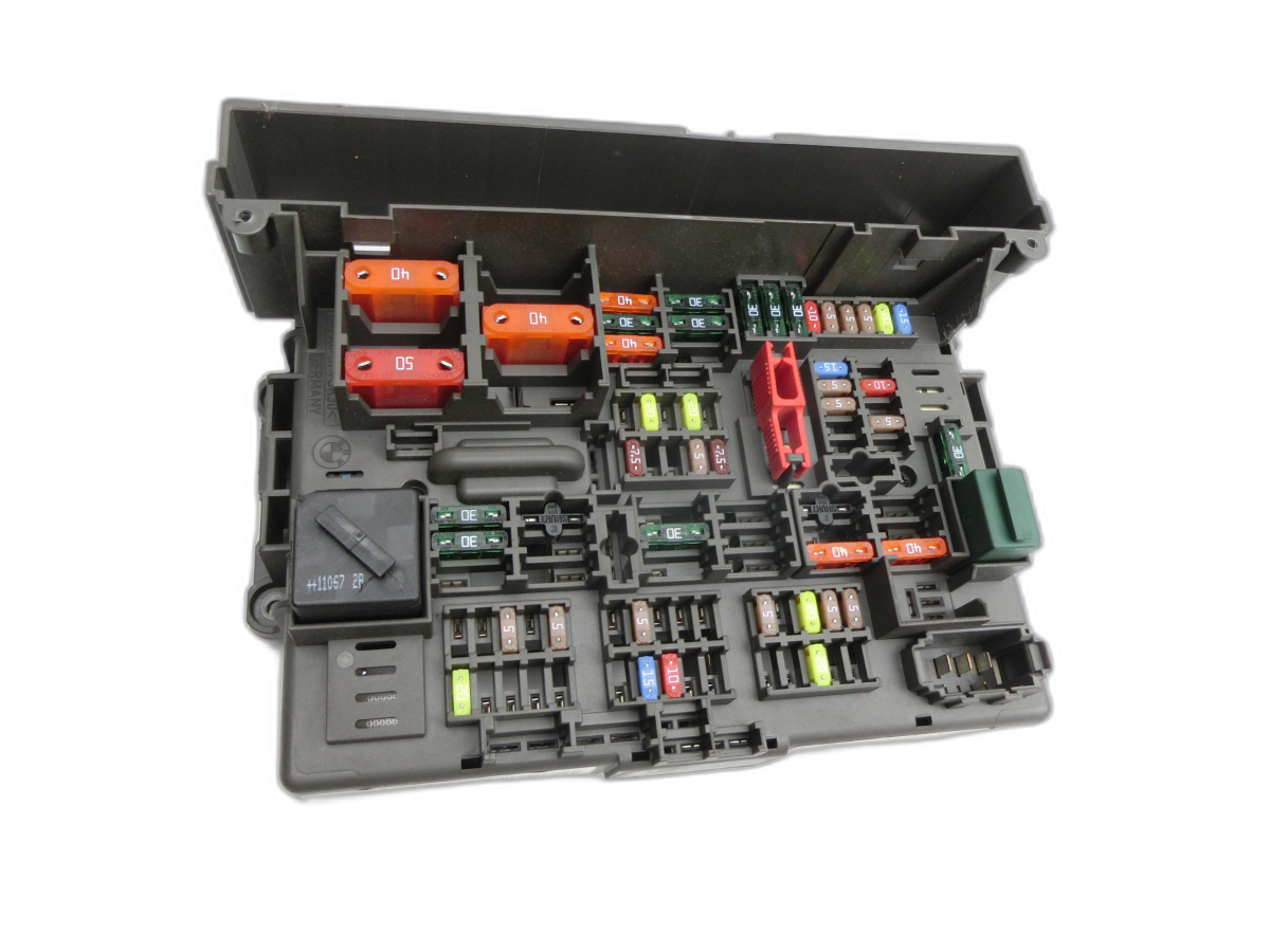 BMW E88 1er 11-13 2,0d 104KW Sicherungskasten Zentralelektrik Steuergerät JBE  - Bild 1