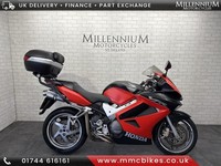2007 HONDA VFR 800 SPORTS TOURER V4 ENGINE FITTED WITH CANS AND TOP BOX