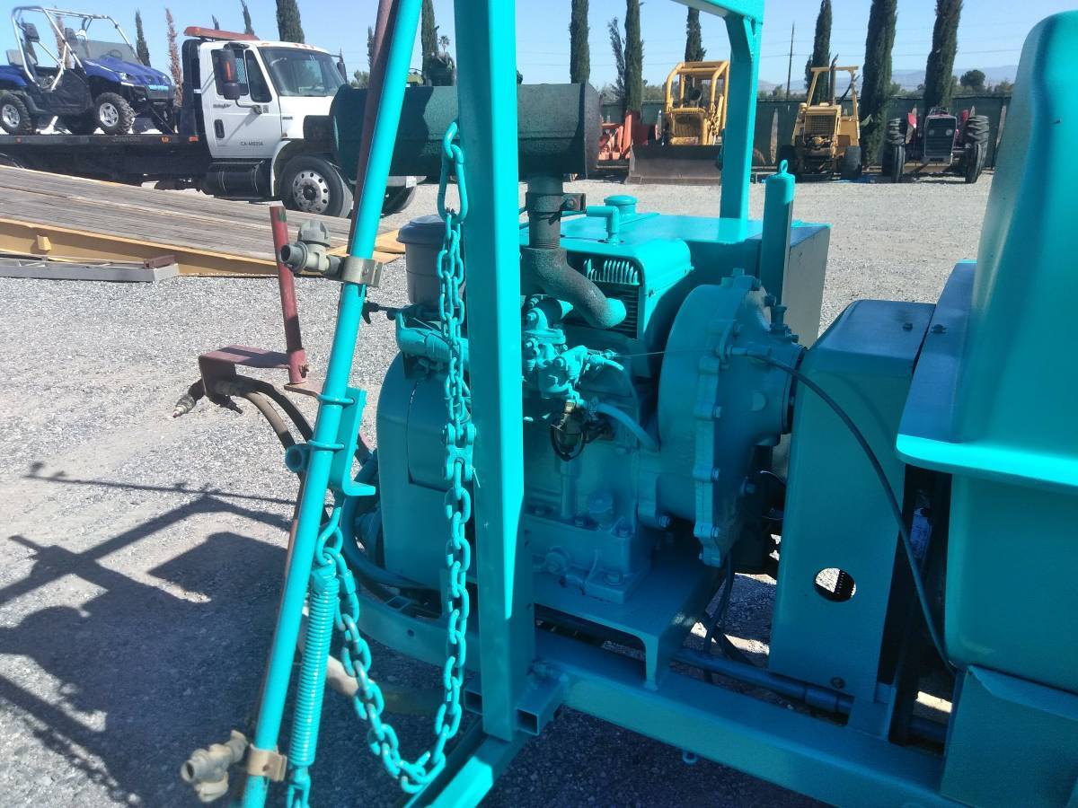 1985 Randell PW5 self propelled chemical applicator