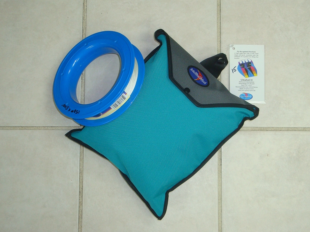Ultrafoil 15 Airfoil Kite with 150lbs Flying Line by Into The Wind