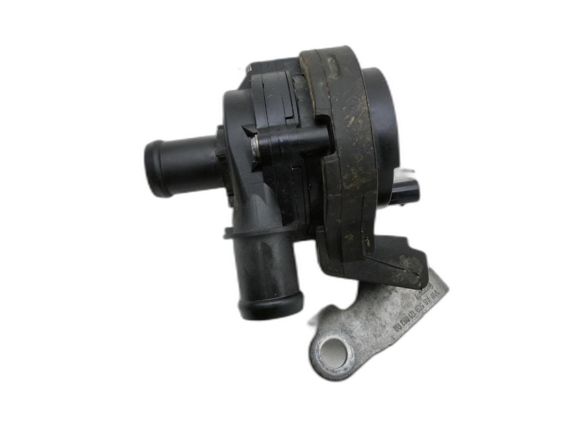 Skoda Octavia III 5E 12-17 TDI 2,0 110KW Umwelzpumpe Heizung Pumpe  - Bild 1