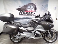 2013 BMW R1200RT WITH ONLY 27139 MILES FROM NEW