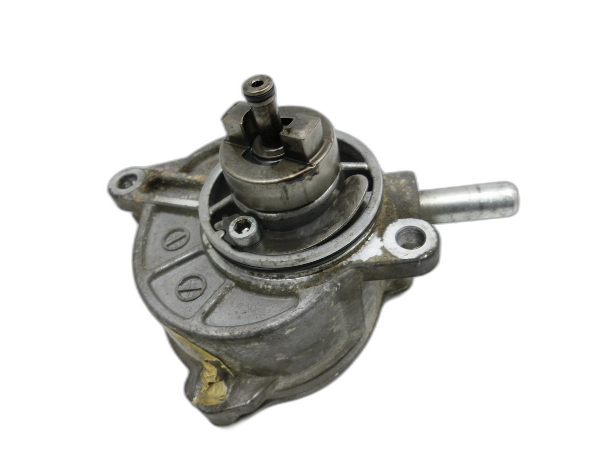 Mercedes S204 W204 C200 08-11 CDI 2,2 100KW 646.811 Unterdruckpumpe Vakuumpumpe  - Bild 1