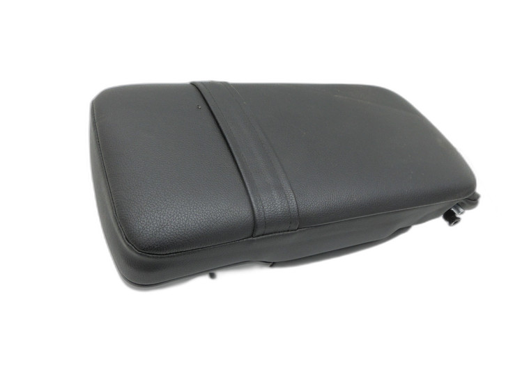 Ford Kuga I 08-12 Armlehne Mittelarmlehne Auflage mit Becherhalter für Rücksitzbank  - Bild 1