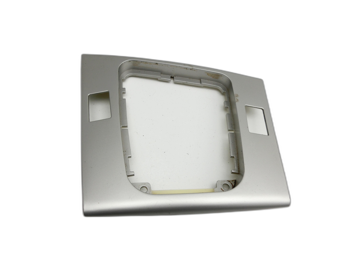 BMW E46 320D 01-06 Blende Einbaurahmen für Mittelkonsole  - Bild 1