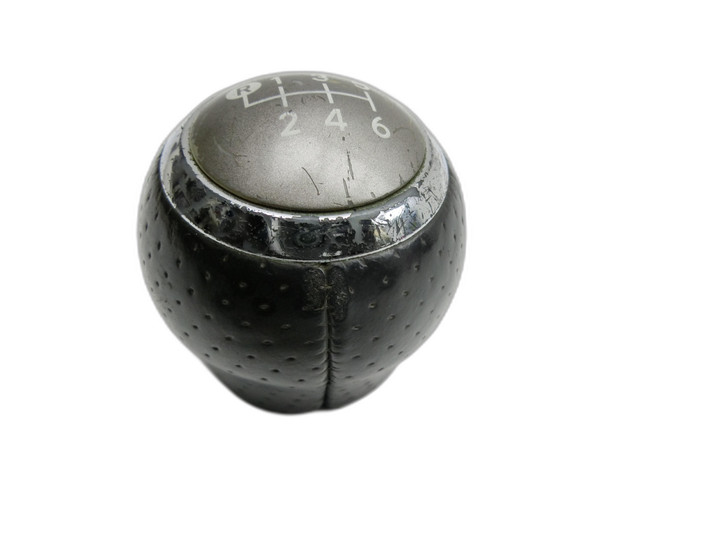 Toyota Yaris XP9 09-11 VVTi 1,3 74KW Schaltknauf für Schalthebel Gangschalter  - Bild 1