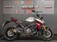 2025 (25) Suzuki GSX1000 RQ M4 in Silver
