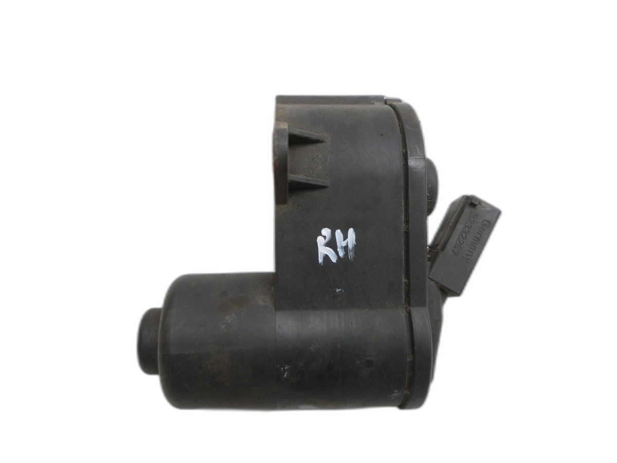VW Passat 3C B7 10-15 TDI 2,0 103KW Stellmotor Parkbremse Bremssattel Hinten Rechts  - Bild 1