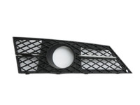 BMW E60 530d LCI 07-10 Frontblende Frontleiste für Nebelscheinwerfer Rechts BMW E60 530d LCI 07-10 23.10.2008 gebraucht Vorschau 1