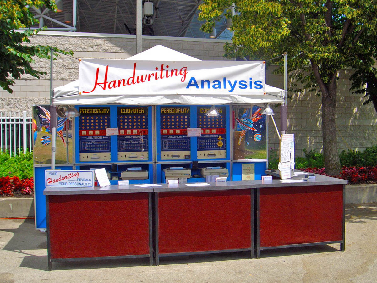 event planner amusement machine