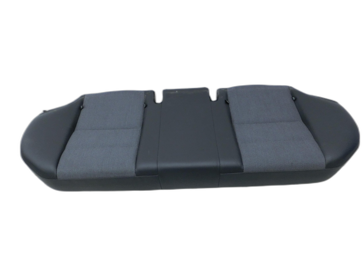 Mercedes W204 C180 11-15 Lim Sitzpolster f. Rücksitzbank Hinten Teilleder  - Bild 1