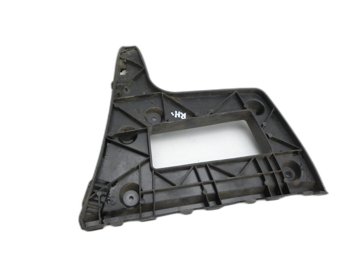 Audi A5 8T 11-16 5T Aufnahme Führung für Stoßstange Hinten Rechts - Bild 1