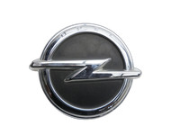 Opel Corsa E X15 14-19 Emblem Logo Öffner Taster für Heckklappe Opel Corsa E X15 14-19 25.02.2015 gebraucht Vorschau 1