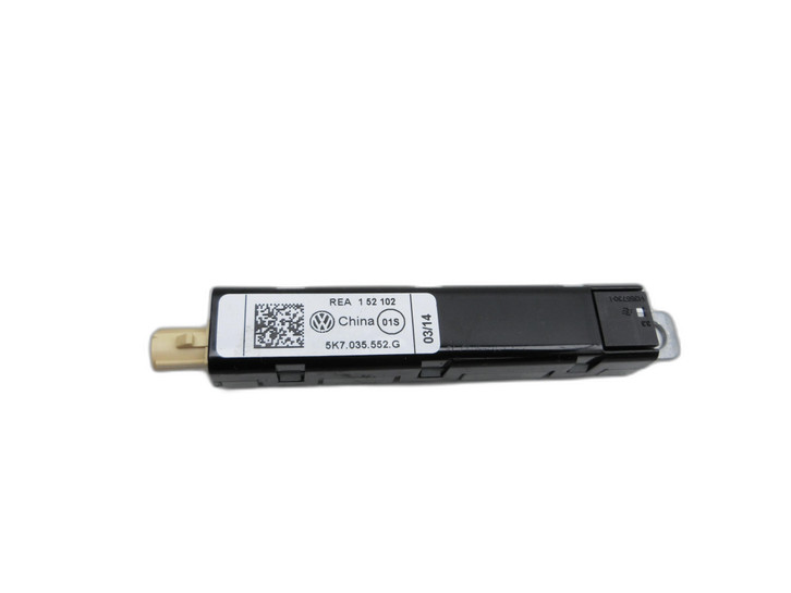 VW Golf CC 517 11-16 Antennenverstärker Weiche Antenne für Heckklappe Pos.2 VW Golf CC 517 11-16 24.04.2014... Bild 1
