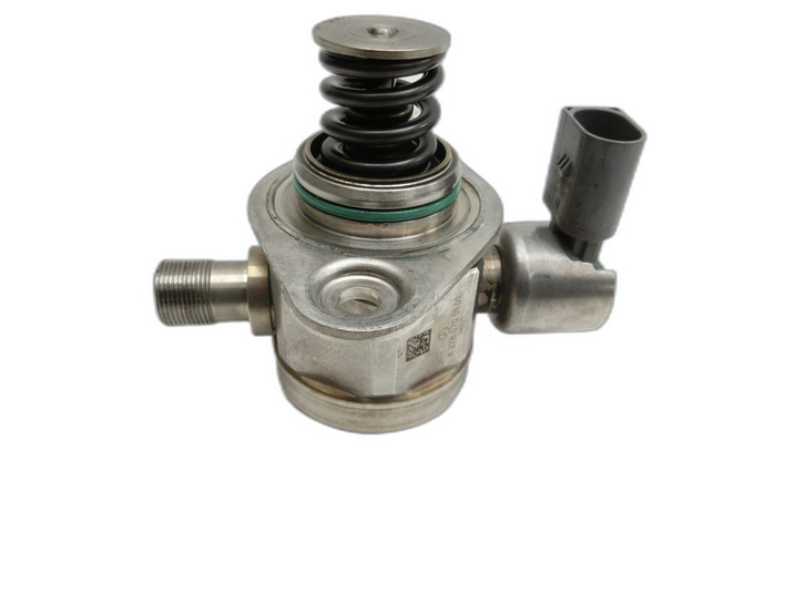 Mercedes E500 W212 09-13 4,7 300KW Hochdruckpumpe Kraftstoffpumpe Benzin Pumpe Mercedes E500 W212 09-13 06.12.2011... Bild 1