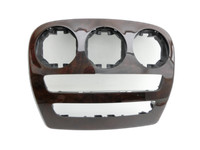 Mercedes W205 C180 14-19 Blende Einbaurahmen für Mittelkonsole Holzdekor Mercedes W205 C180 14-19 26.03.2015 gebraucht Vorschau 1