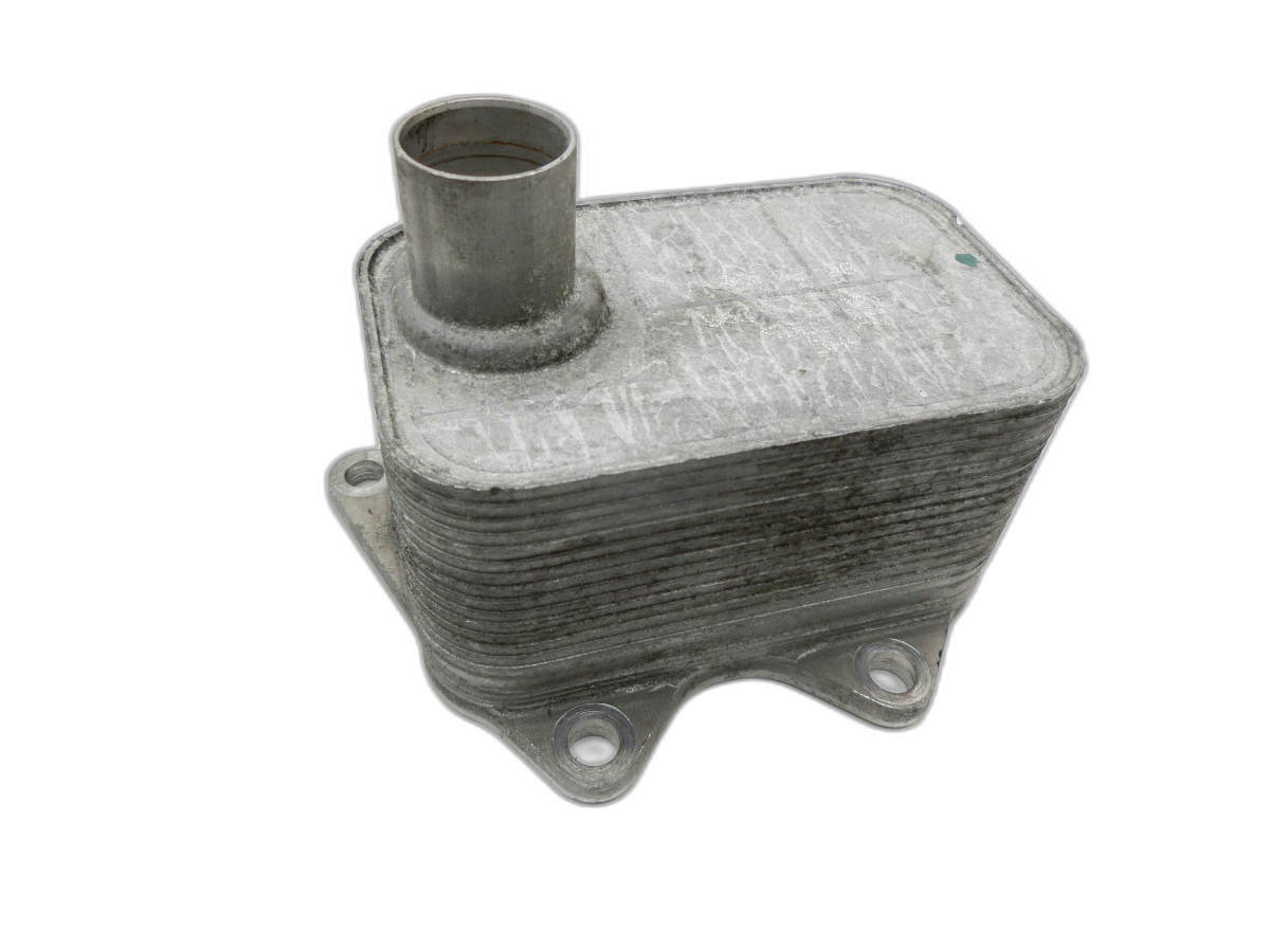 VW Scirocco III 13 08-14 TSI 2,0 147KW Ölkühler  - Bild 1