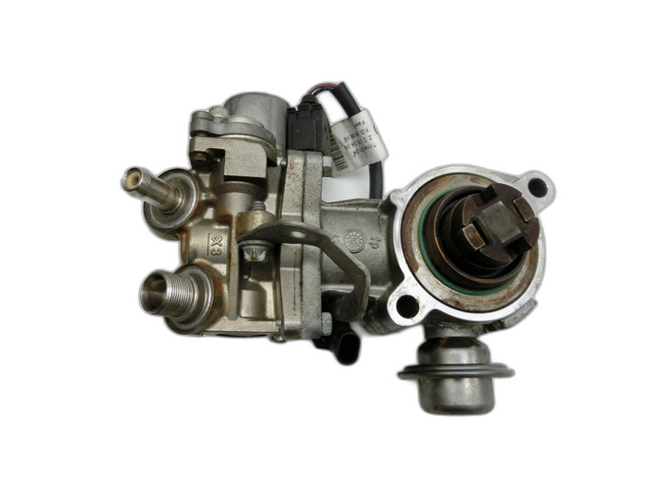 Mercedes S204 C180 09-14 CGI 1,8 115KW Hochdruckpumpe Kraftstoffpumpe Benzinpumpe Mercedes S204 C180 09-14... Bild 1