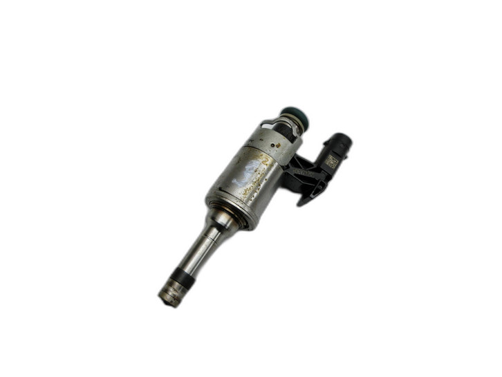 Audi A4 8W B9 15-19 TFSI 1,4 110KW Injektor Einspritzdüse Zyl.4 Audi A4 8W B9 15-19 08.08.2017 04E906036AF... Bild 1
