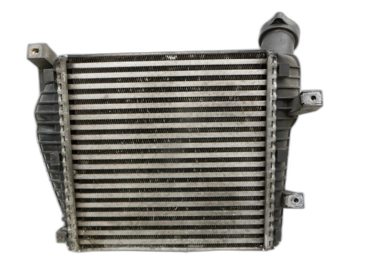 VW Touareg 7L 02-06 TDI 5,0 230KW Ladeluftkühler Kühler  - Bild 1