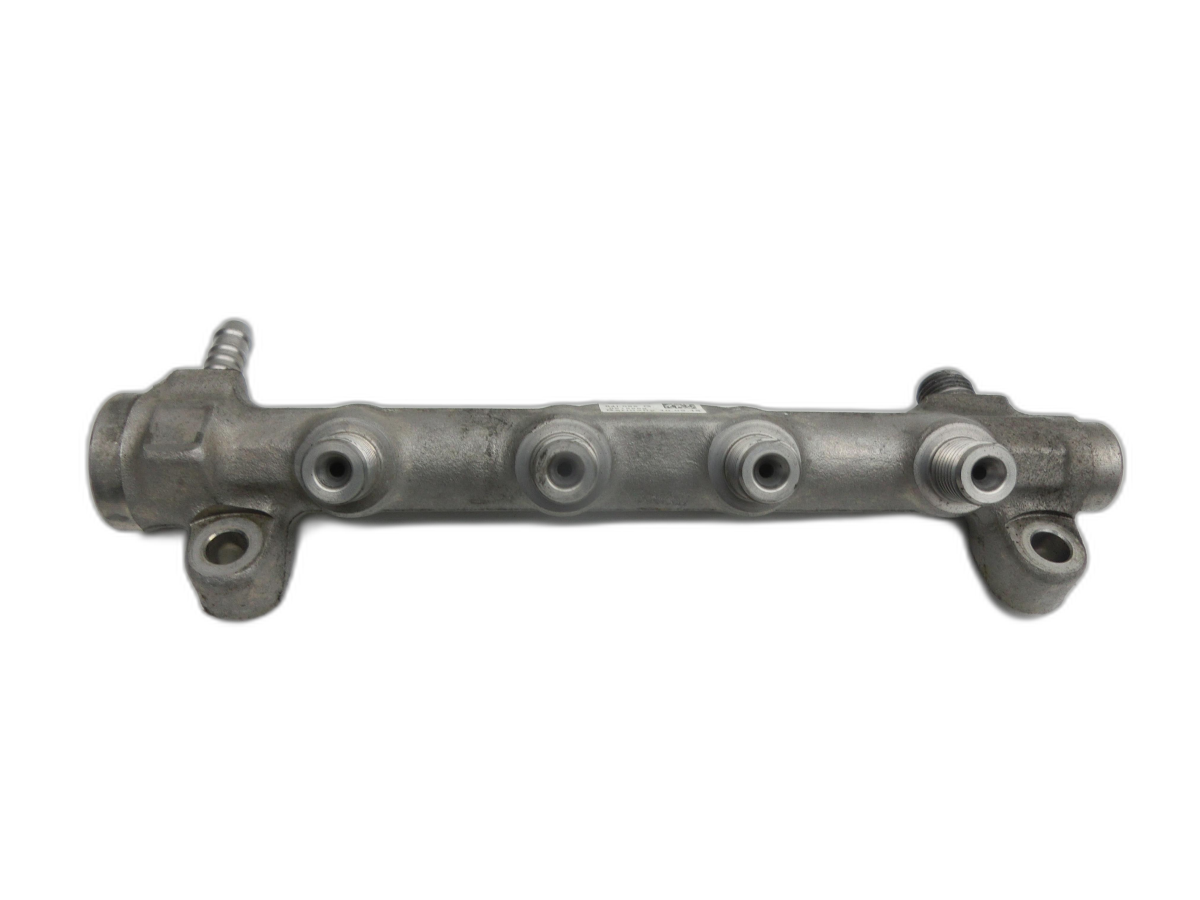 Audi A4 8K B8 11-15 TDI 2,0 110KW Verteilerrohr für Hochdruck Verteiler  - Bild 1