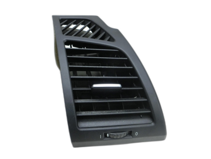 BMW E88 1er 11-13 Luftdusche Luftdüse Rechts Pos.2  - Bild 1