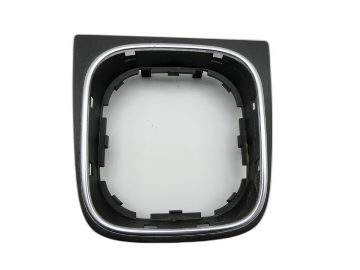 VW Scirocco III 13 08-14 Blende Einbaurahmen  - Bild 1