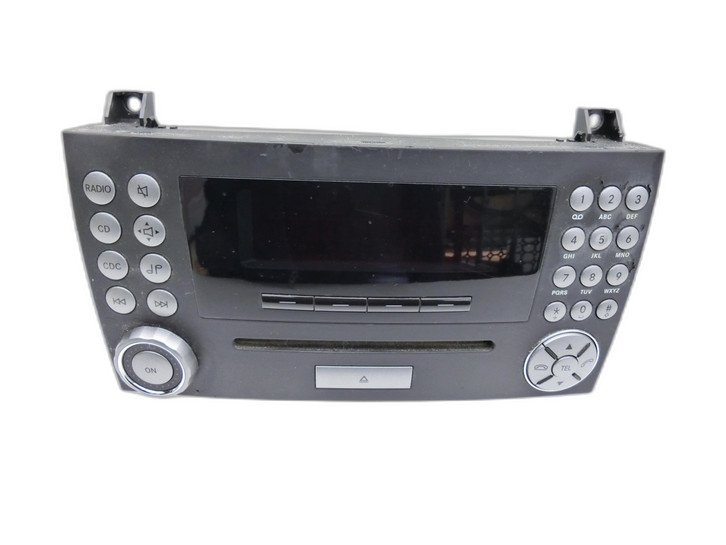 Mercedes R171 SLK 200 04-08 Autoradio CD-Radio Audio 20 Mercedes R171 SLK 200 04-08 03.08.2005 A1718200586 MF2420... Bild 1
