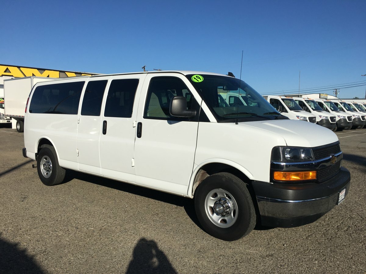 2019 Chevrolet Express 3500 Lt Extended 15 Passenger Van 185515