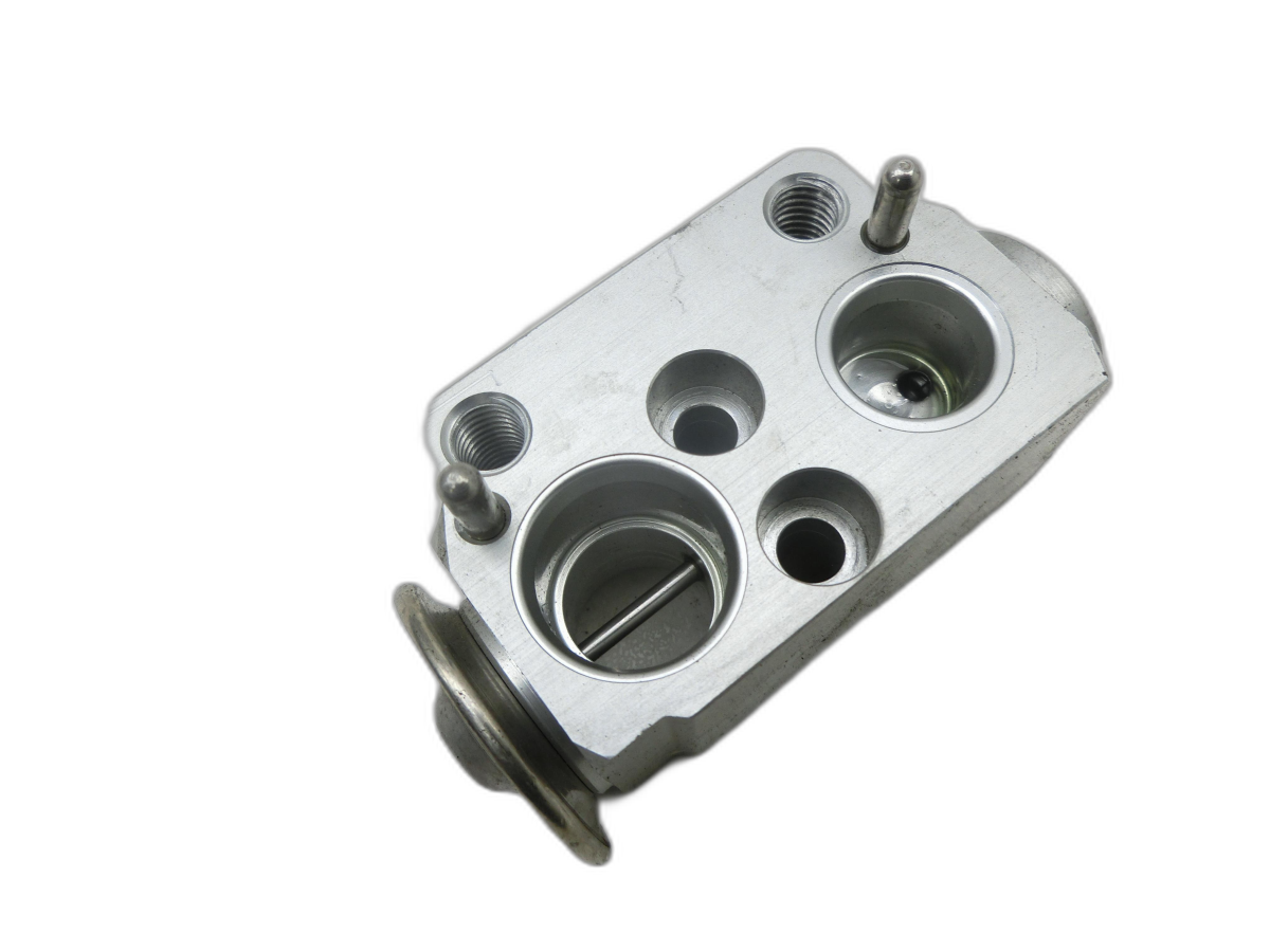 Expansion Valve for Climate BMW E81 1er 116i LCI 07-13 - Bild 1