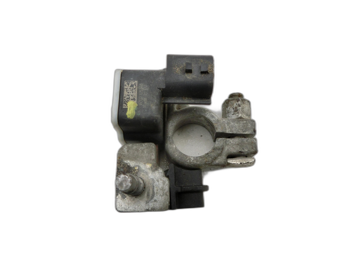 Dacia Duster I HS 13-18  Polklemme Minus Klemme Stützpunkt für Batterie  - Bild 1