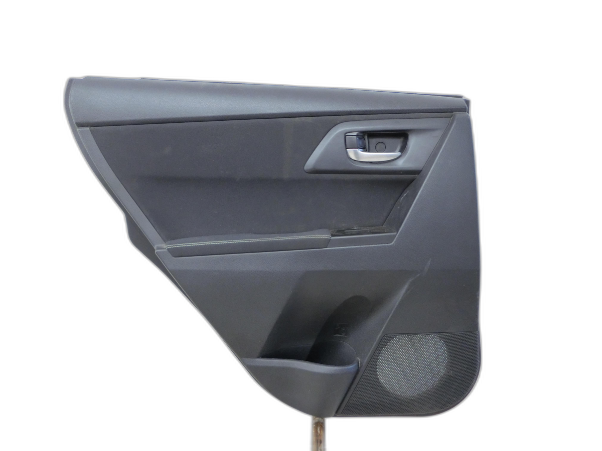 Toyota Auris II E18 12-15 Kombi Türverkleidung Türpappe Links Hinten - Bild 1