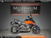 KTM 2024 125 DUKE LEARNER LEGAL CBT NAKED MOTORCYCLE