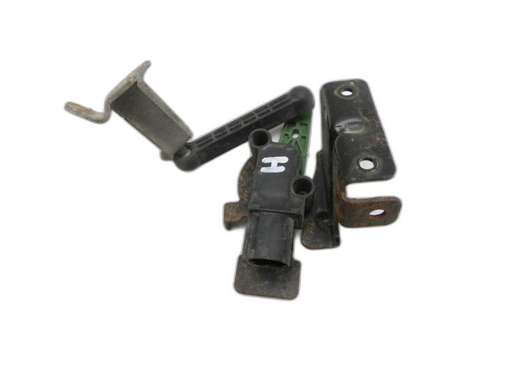 VW Touran II 5T 15-22 Xenon LWR Sensor Neigung Hinten VW Touran II 5T 15-22 11.03.2016 5Q0512521J 5Q0907503 gebraucht Bild 1