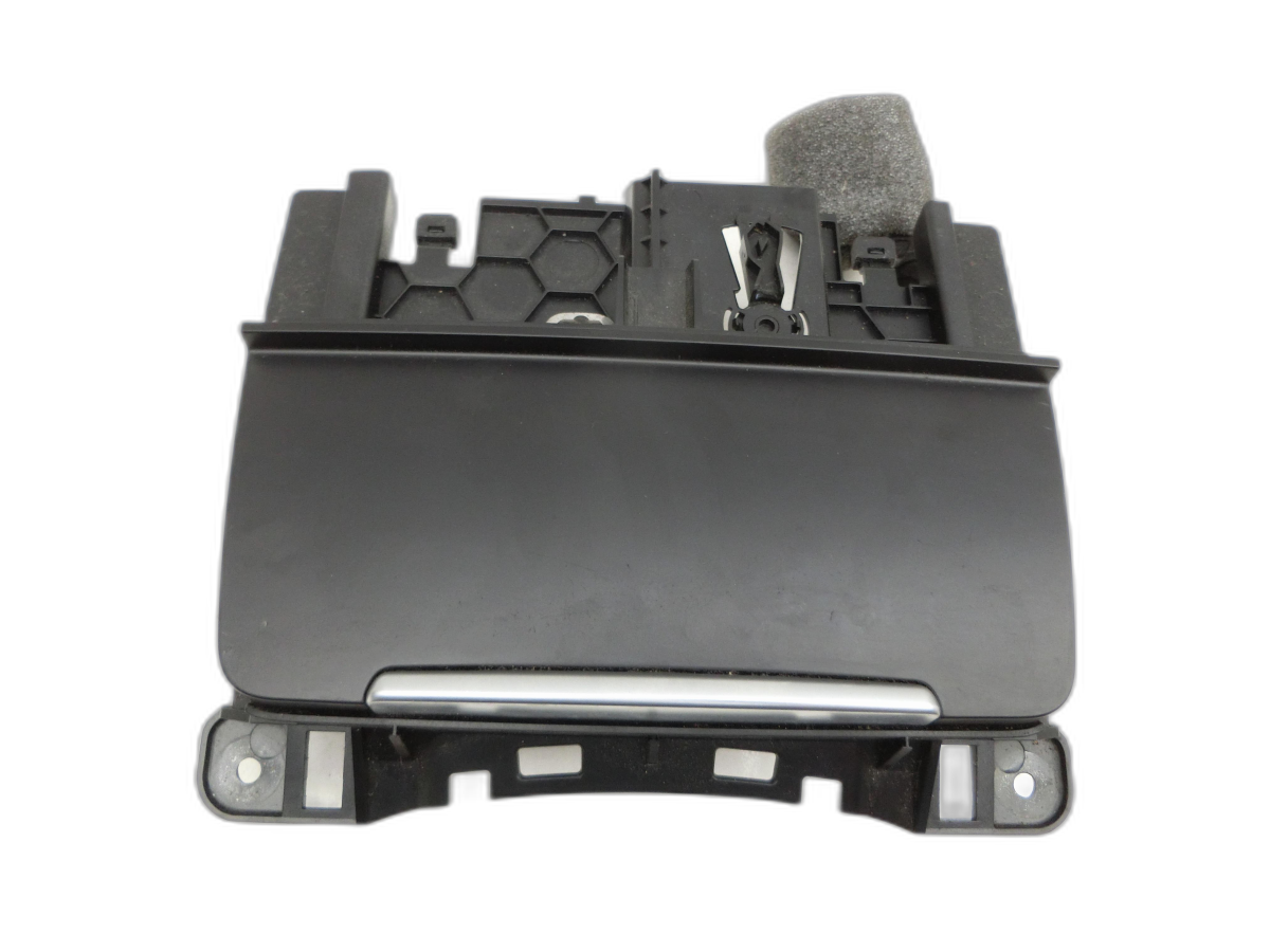 Audi A5 8T 07-12 Aschenbecher Ascher mit Zigarettenanzünder  - Bild 1