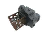 Peugeot 308 08-11 Widerstand Gebläse Lüfter Peugeot 308 08-11 12.06.2009 9658508980 8241005 gebraucht Vorschau 1