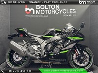 Kawasaki Ninja ZX-10R SUPERSPORT MOTORCYCLE