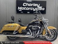 2017 HARLEY-DAVIDSON road king 107 cruiser custom