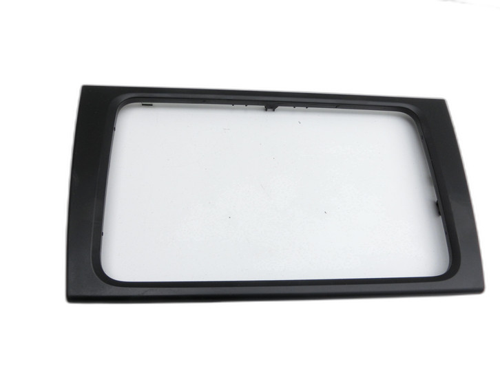 VW Golf CC 517 11-16 Blende Einbaurahmen VW Golf CC 517 11-16 24.04.2014 5K0858061F gebraucht Bild 1
